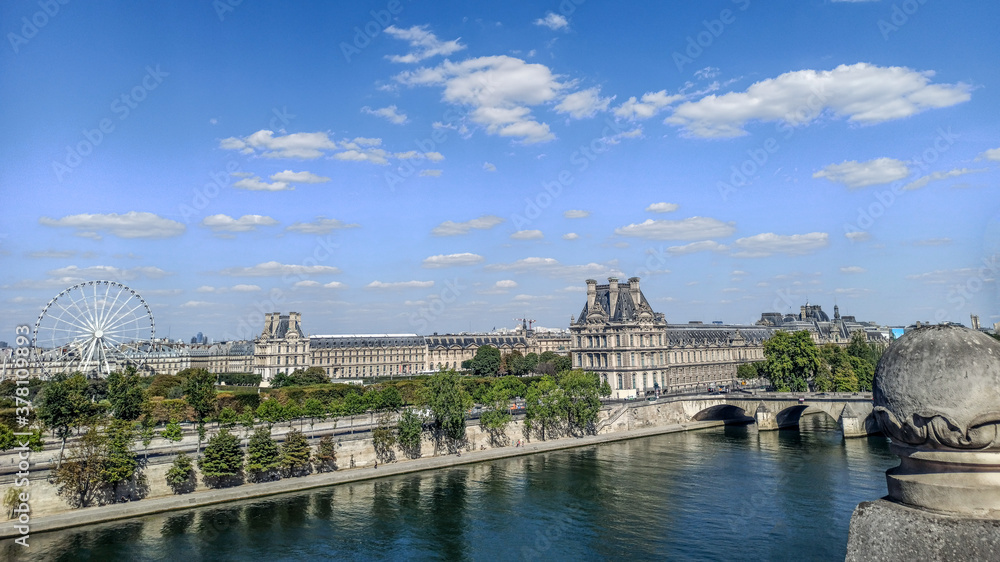  quai de la Seine à Paris