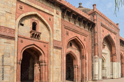 A mesmerizing view of architecture of old fort.