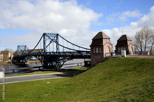Kaiser Wilhelm Brücke in Wilhelmshaven. Wilhelmshaven, Niedersachsen, Deutschland, Europa