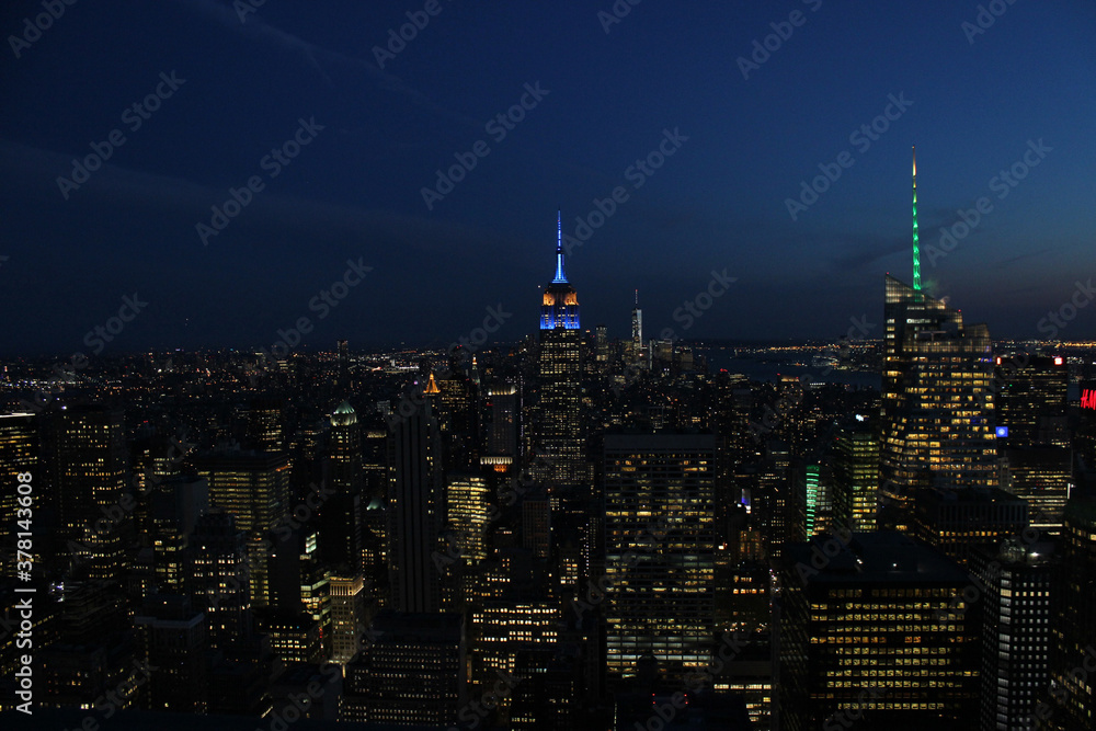 Obraz premium New York - Manhattan al anochecer