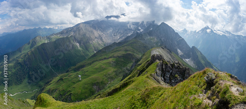 Panorama vom Rettenzink mit Blick zum Hohen Tenn