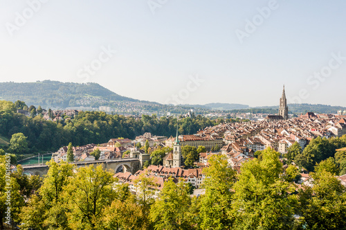 Bern, Stadt, Altstadt, Münster, Nydeggkirche, Altstadthäuser, Aussichtspunkt, Nydeggbrücke, Nydegg, Mattequartier, Rosengarten, Gurten, Aare, Fluss, Sommer, Schweiz