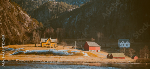 Obraz na plátně Bergen Lake Huts