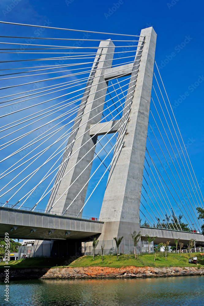 Fototapeta premium Cable-stayed bridge detail, Rio de Janeiro