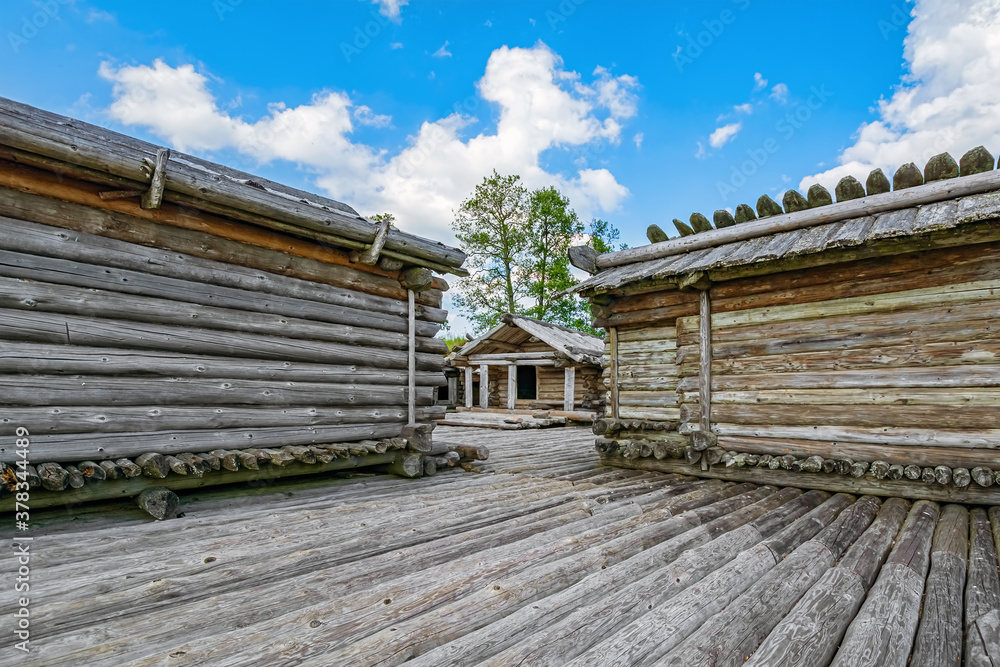 Araisi lake dwelling site