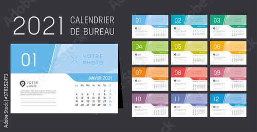 Year 2021 monthly desk calendar, in French language. Week starts Monday. Vector template.