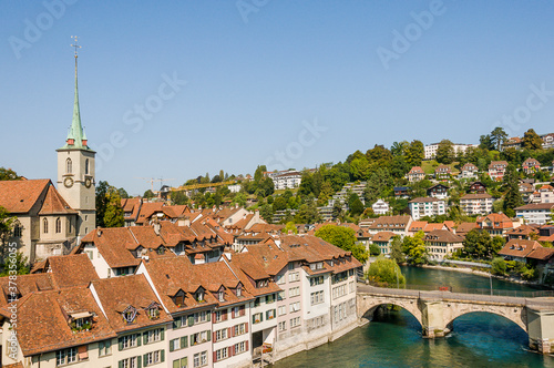 Bern, Nydeggkirche, Nydegg, Untertorbrücke, Nydeggbrücke, Aare, Fluss, Altstadt, Stadt, Stadtrundgang, Altstadthäuser, Sommer, Schweiz