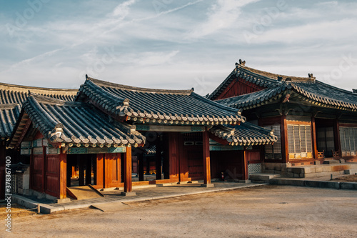 Changgyeonggung Palace in Seoul, Korea © Sanga