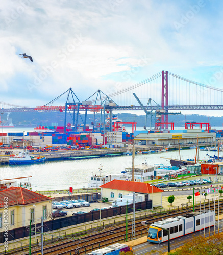 Lisbon commercial port, con...