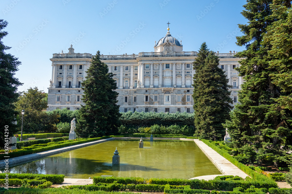 Obraz premium Royal Palace in Madrid in a beautiful summer day, Spain