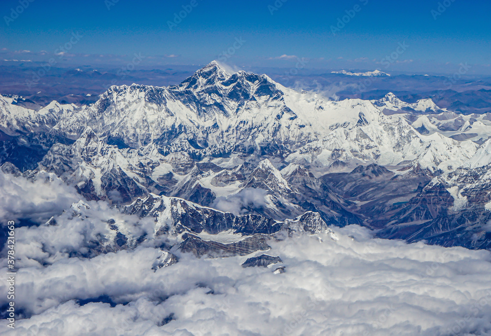 Obraz premium Himalaya, Mount Everest, seen from the plane when flying to Bhutan.