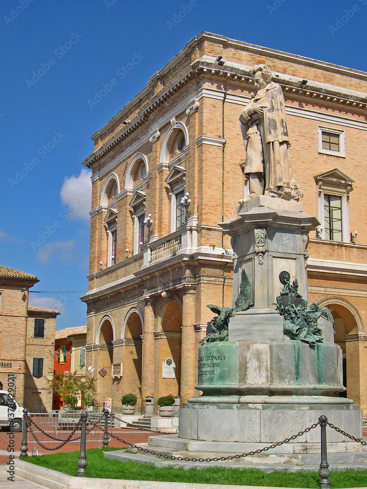 Italy, Marche, Recanati, monumental statue of Leopardi in the town square.
