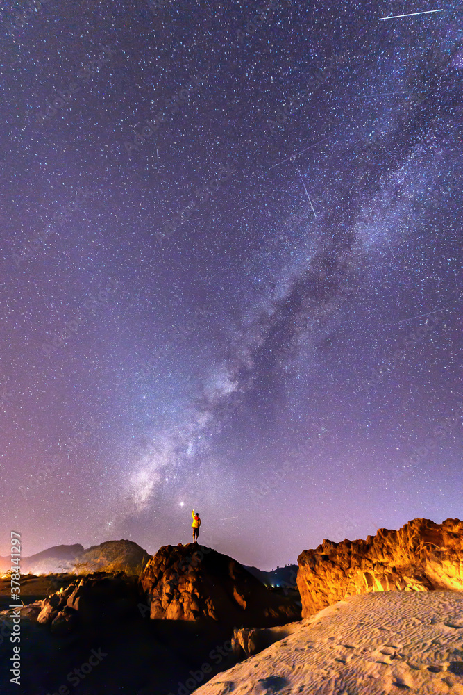 Fototapeta premium The milky way at the center of the Mekong River Nong Khai Province, Thailand