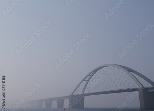 Fehmarnsundbrücke im Dunst