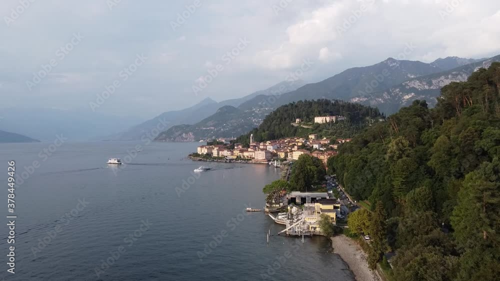 En route pour Bellagio au lac de Come En route pour Bellagio au lac de Come