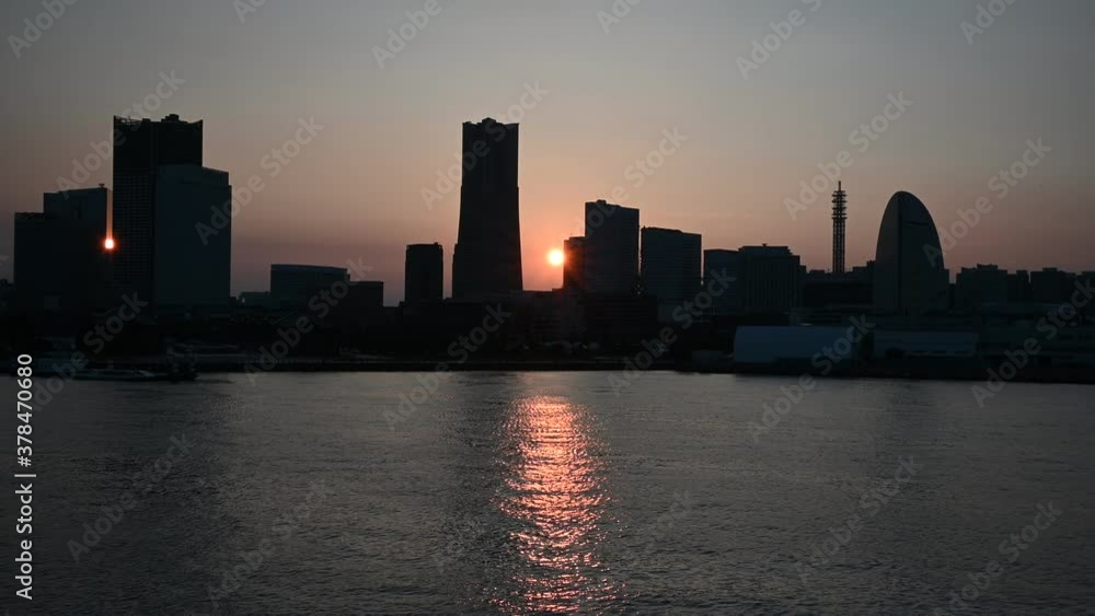 神奈川県　横浜市　みなとみらい　夕景