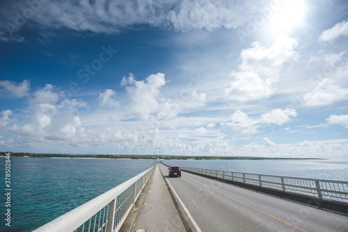 Wallpaper Mural ビーチ, 来間大橋, 来間島, 宮古島, 沖縄, 日本 Torontodigital.ca