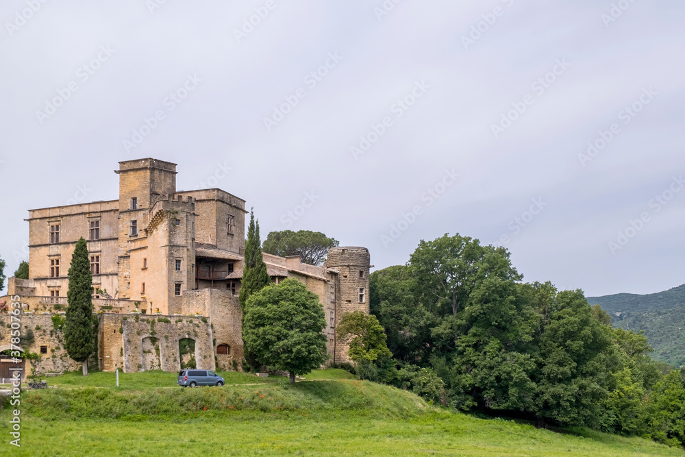 Schloss Lourmarin, Provence