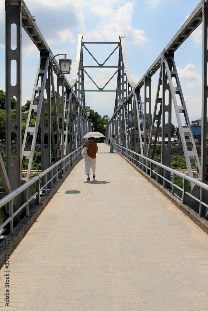 Passing Yuejian Bridge on the way to Okayama Korakuen Garden. Passing Yuejian Bridge on the way to Okayama Korakuen Garden.
