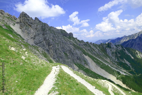 Hiking down the schoettelkarspitze photo