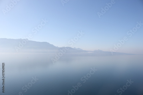 Beautiful landscape of the Lac Leman  Lake Geneva  in Autumn  Switzerland  Europe