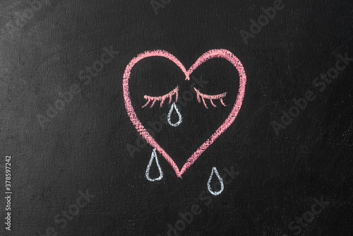 Obraz na płótnie crying heart painted on chalk board w salonie