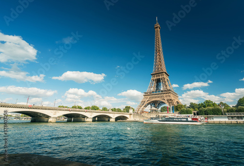 Seine in Paris with Eiffel tower in morning time © Iakov Kalinin