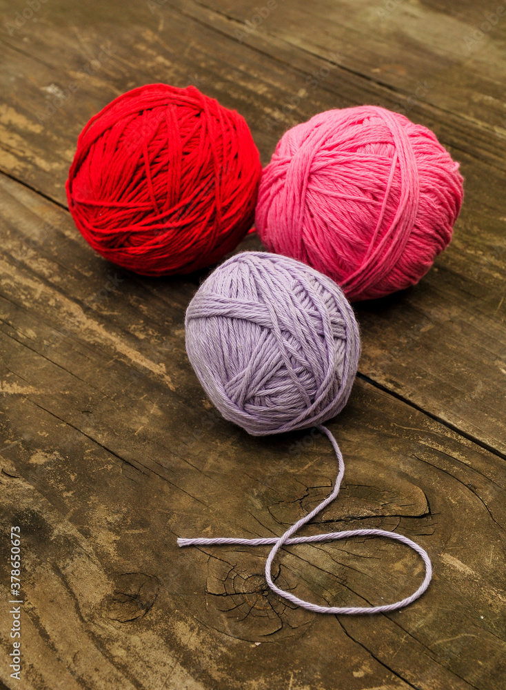 red tone yarn