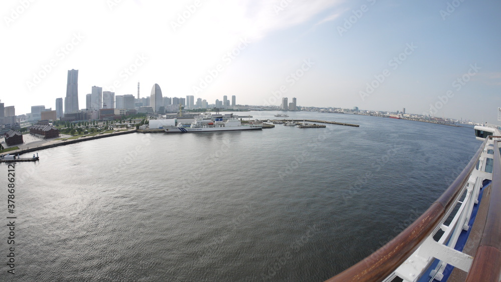 The Osanbashi Yokohama International Passenger Terminal is a major port where foreign cruise ships dock during international cruises
