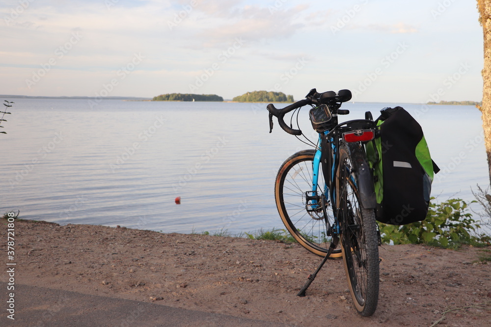 Jezioro Śniardwy, Mazury, turystyka rowerowa gravelem Jezioro Śniardwy, Mazury, turystyka rowerowa gravelem