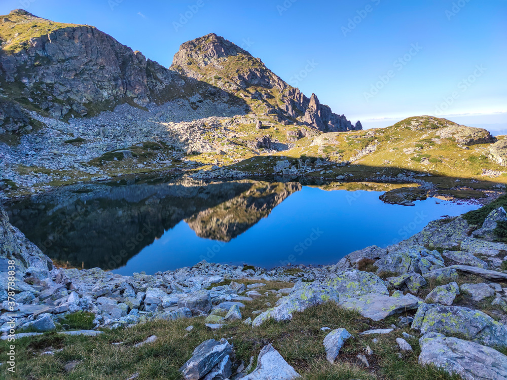 Obraz premium Elenino lake near Malyovitsa peak, Rila Mountain, Bulgaria
