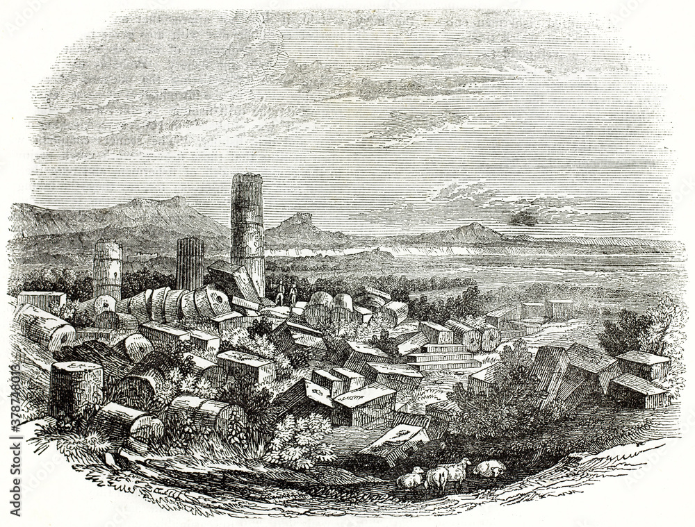 Greek columns ruins group on Selinunte ground, Sicily, fronting large landscape. Ancient engraving grey tone art by unidentified author, The Penny Magazine, London 1837 Greek columns ruins group on Selinunte ground, Sicily, fronting large landscape. Ancient engraving grey tone art by unidentified author, The Penny Magazine, London 1837