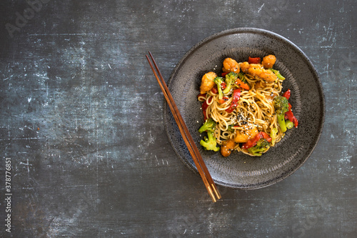 Stir Fried Noodles with Sesame Chicken and Vegetable