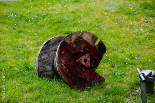 old rusty tin can