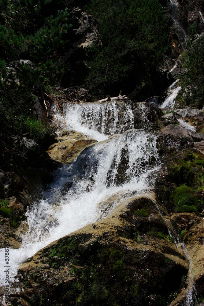Fototapeta premium Colores en el lago. Balneario de Panticosa