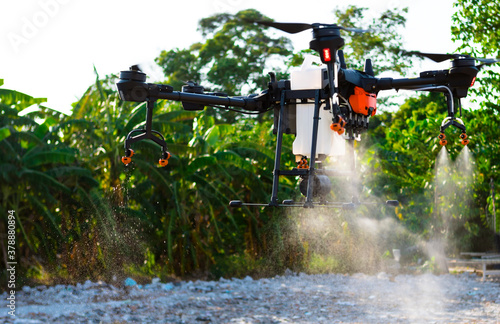 Agriculture drone fly to sprayed fertilizer on the fields