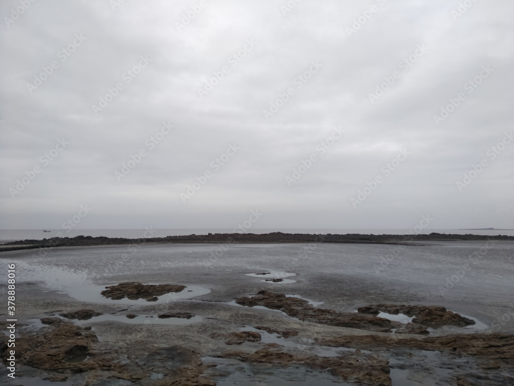 Obraz premium clouds over the sea