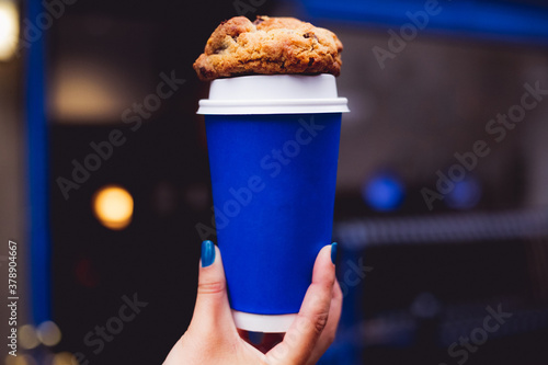 chips & cookies 