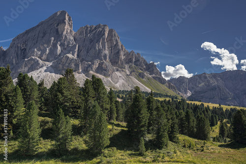 Peitlerkofel/Sass de Putia mountain with its two summits, Putia Grande and Putia Piccolo, as seen from Passo Delle Erbe (Erbe pass), Dolomites, South Tyrol, Italy.