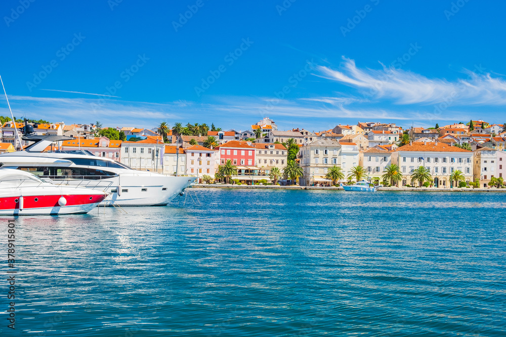 Obraz premium Seafront and yachts in town of Mali Losinj on the island of Losinj, Adriatic coast in Croatia
