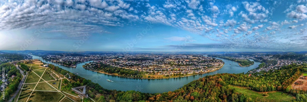 Koblenz Panorama Festungspart Rhein und Mosel