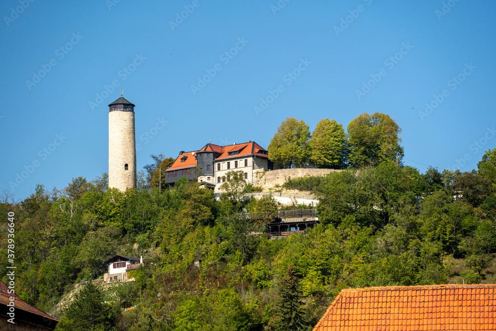 Blick zum Ausflugsziel Fuchsturm im thüringischen Jena