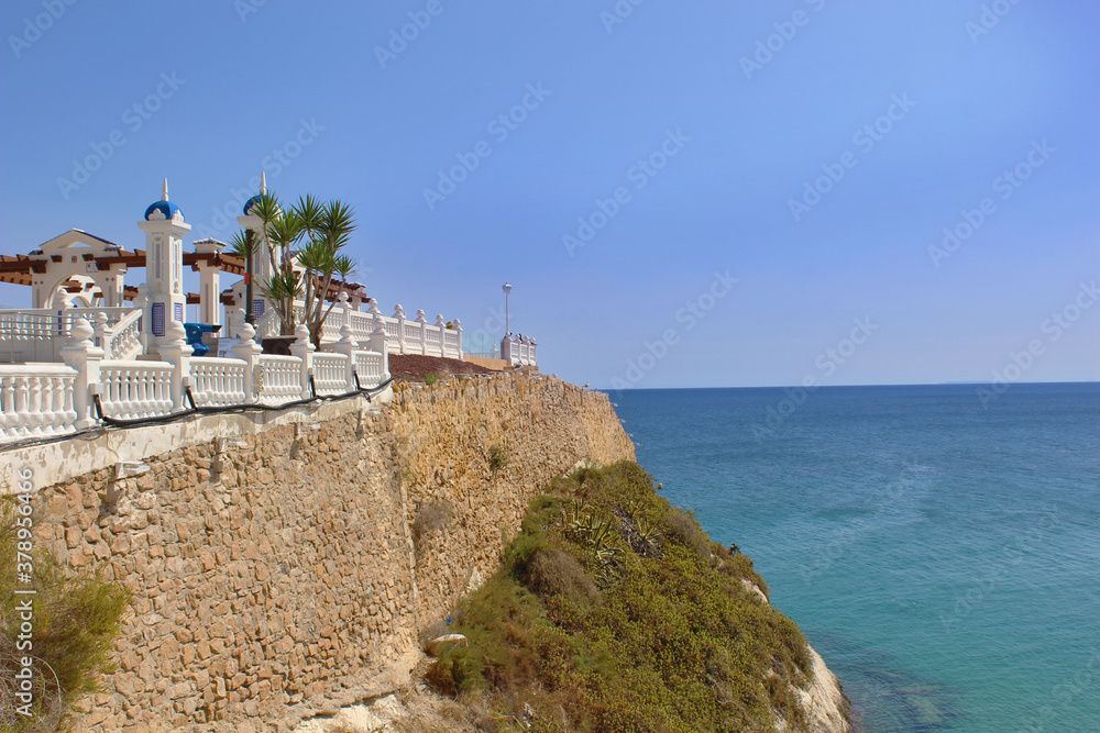 Balcón del Mediterráneo y Cala del Mal Pas, Benidorm, España