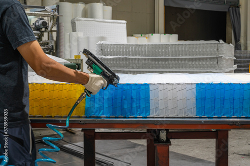 Production Block springs for mattresses. Pocket independent 9 different zones. with Air gun for shooting spring mattress