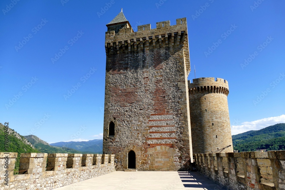 Tour et donjon du château de Foix