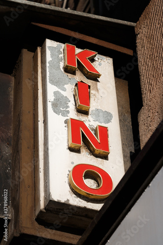 Obraz na płótnie Stare kino w salonie