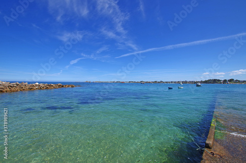 Bretagne, les eaux turquoises de Portsall