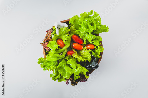 Ensalada de tomate cherry y lechuga