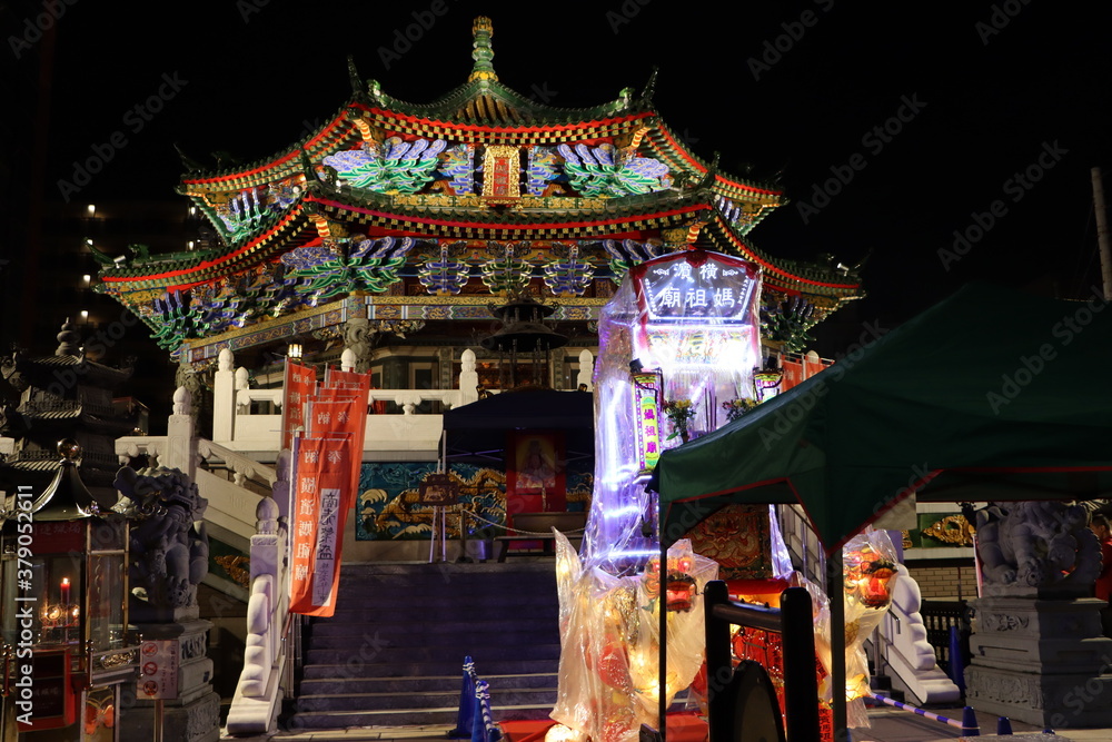 横濱媽祖廟(よこはままそびょう)の夜景・横浜中華街