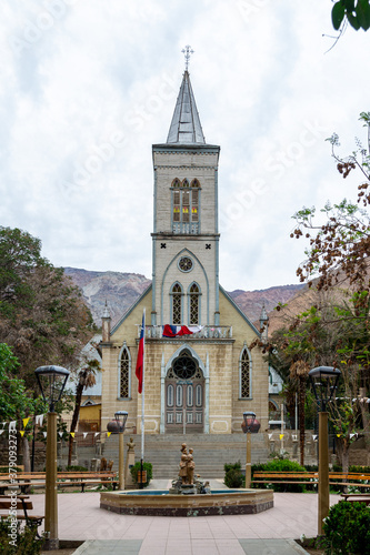Catedral en Pisco Elqui, Chile